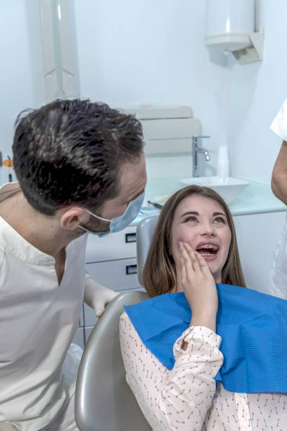 Best Emergency Dentist for Knocked-Out Tooth in Ballwin, MO